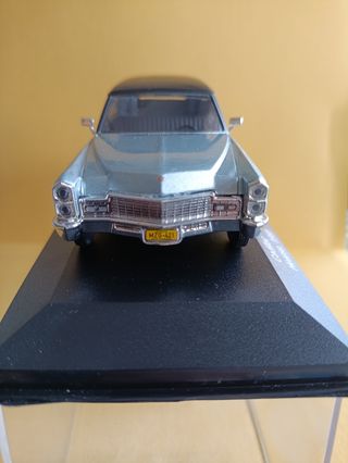 Cadillac Hearse 1966 (1:43)