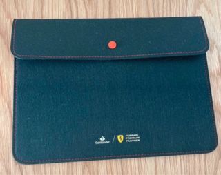 Funda Ferrari nueva - Portátil