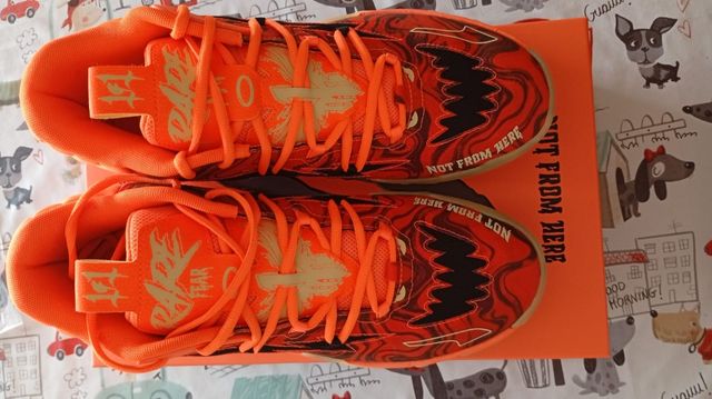 Zapatillas Puma MeloBall Halloween talla 44EU