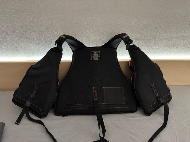 Chaleco Salvavidas Pesca - Negro