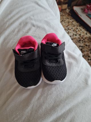 Zapatillas Nike bebe de segunda mano en WALLAPOP