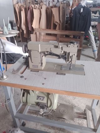 Máquina coser Mitsubishi LT2-240