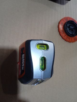 Nivel láser Black&Decker