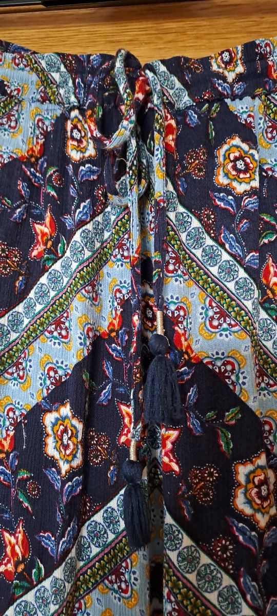 Falda midi estampada azul