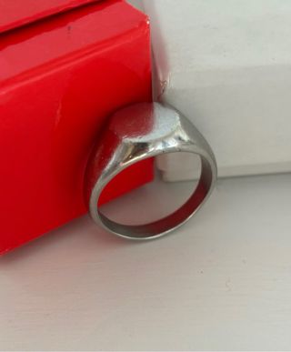 Anillo grande de acero color plata de Zara 20,2mm