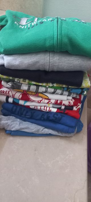 Lotto vestiti bambino 