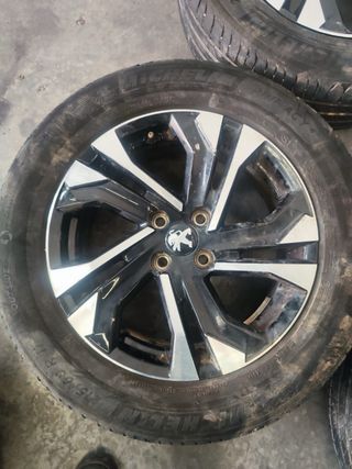 4 Llantas Peugeot 17" usadas