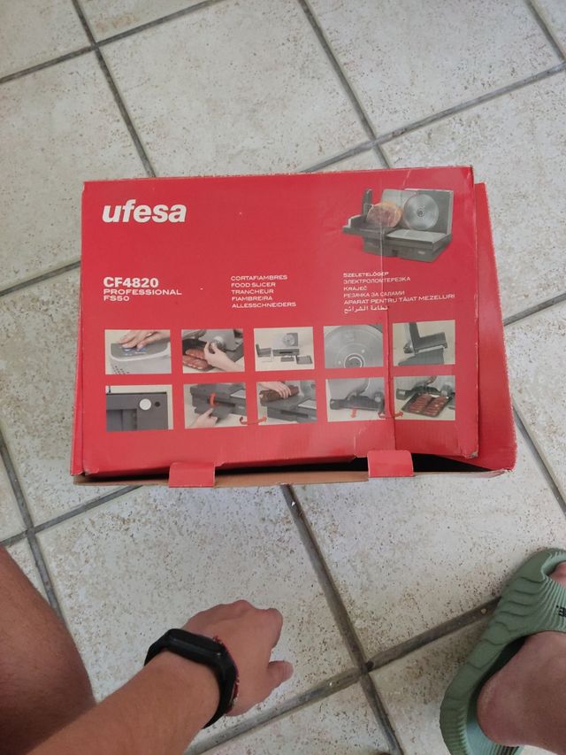Cortafiambres Ufesa CF4820 - Profesional
