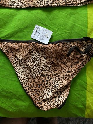 Bikini leopardo marrón con lentejuelas, nuevo.