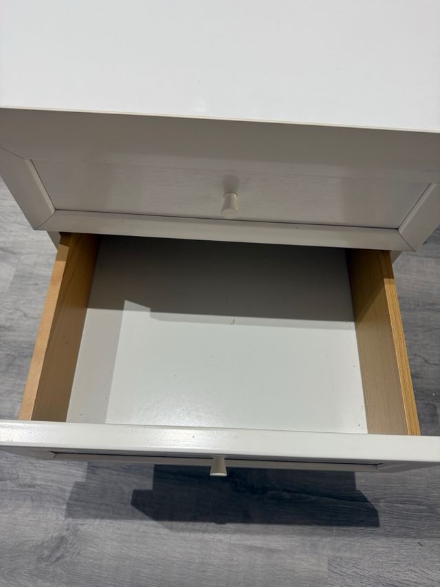 Mesita noche IKEA - Blanca