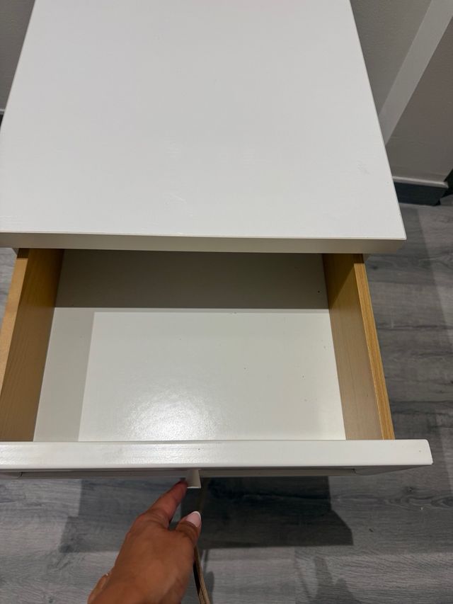 Mesita noche IKEA - Blanca