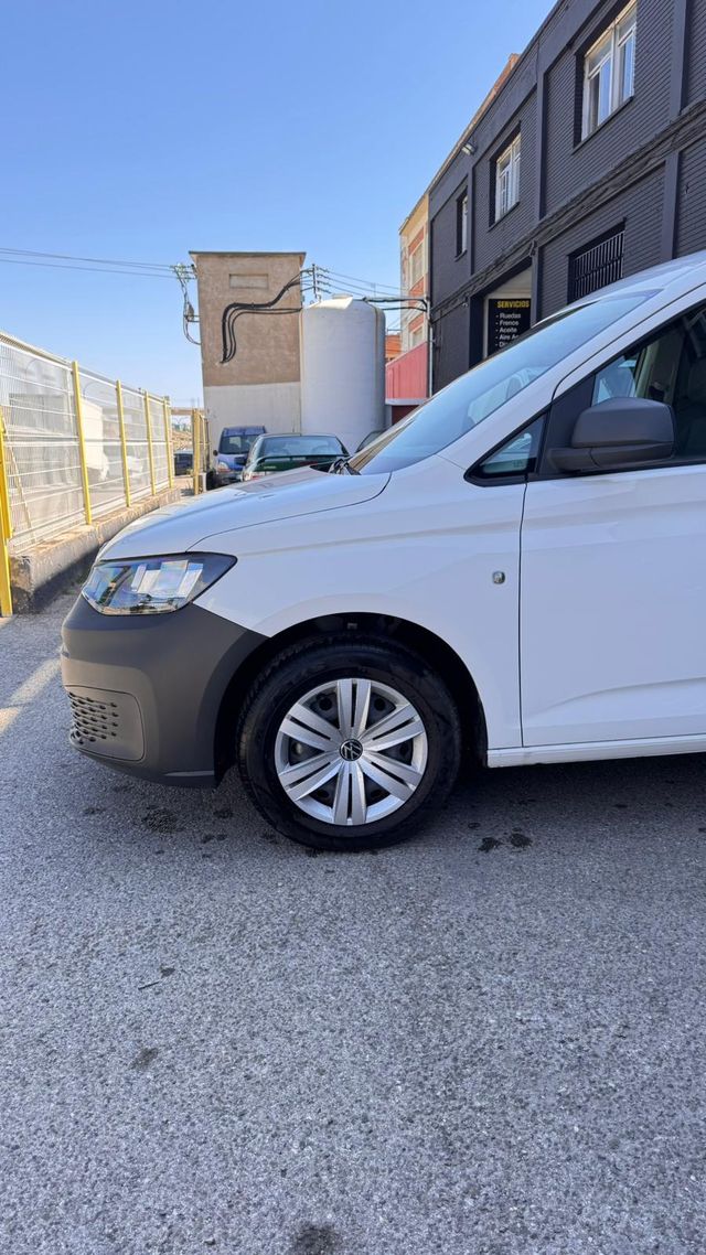 Volkswagen Caddy 2023