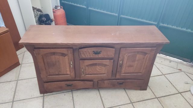 Mueble madera marrón