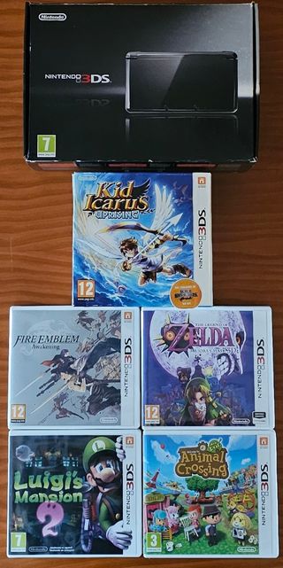 Nintendo 3DS Cosmos Black + 5 juegos