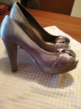 Zapatos Marypaz en tela de raso,usados un día