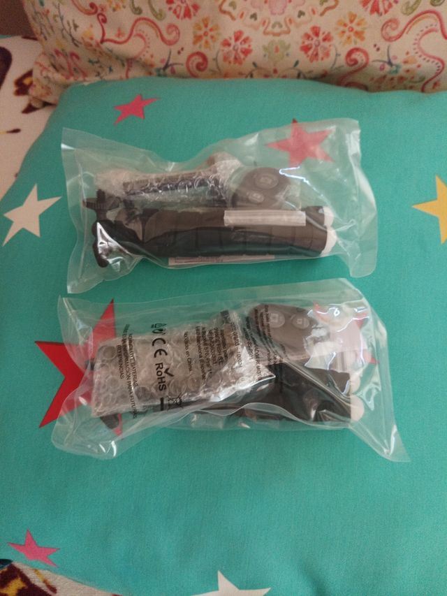 Trípodes Bluetooth (2) - ¡Sin abrir!