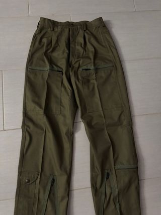 Pantaloni mimetici militari