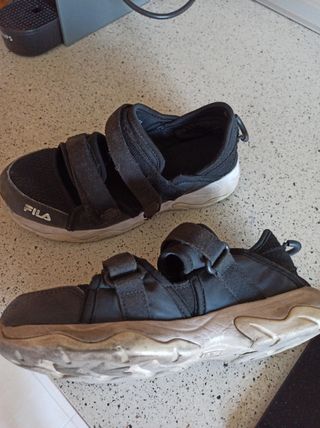 Zapatillas Fila negras niño