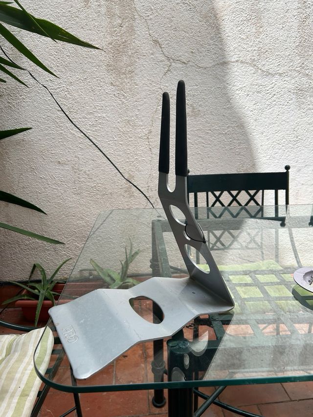 Soporte bici PRO - Aparcamiento
tengo 2 unidades