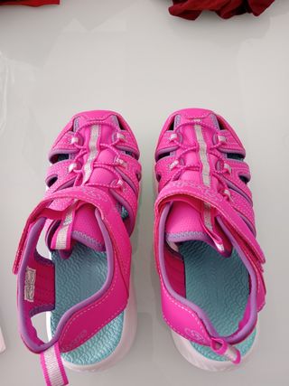 Sandalias Skechers niña rosa-teal