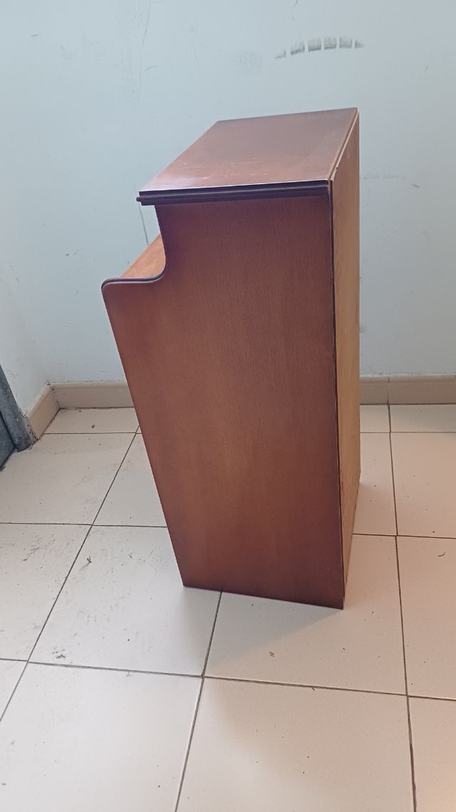 Mesita de teléfono madera marrón