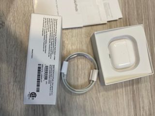 AirPods 3ª generación - Apple