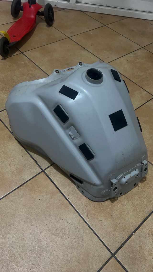 Depósito Yamaha Tenere 700