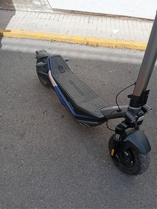 Patinete Cecotec Bongo Z75 - casi nuevo