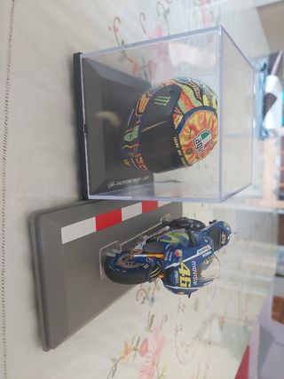 Pack Valentino Rossi: Casco & Moto GP