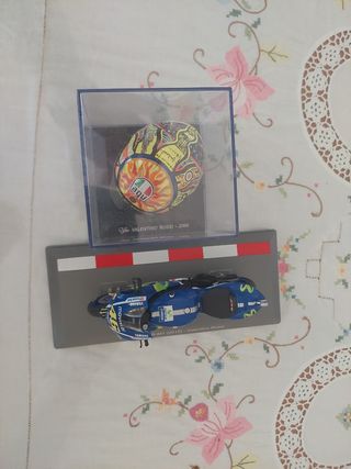 Pack Valentino Rossi: Casco & Moto GP