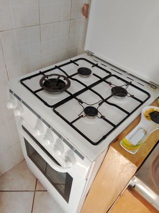 Cucina a gas 4 fuochi usata
