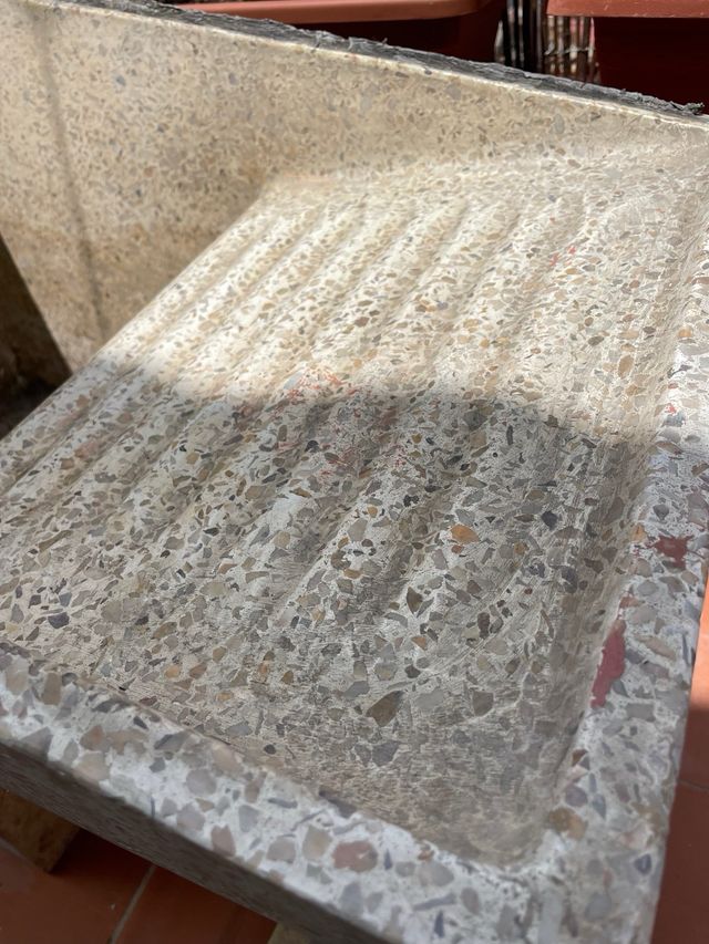 Fregadero antiguo mosaico piedra