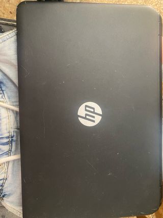 Portátil HP - Negro y Plata