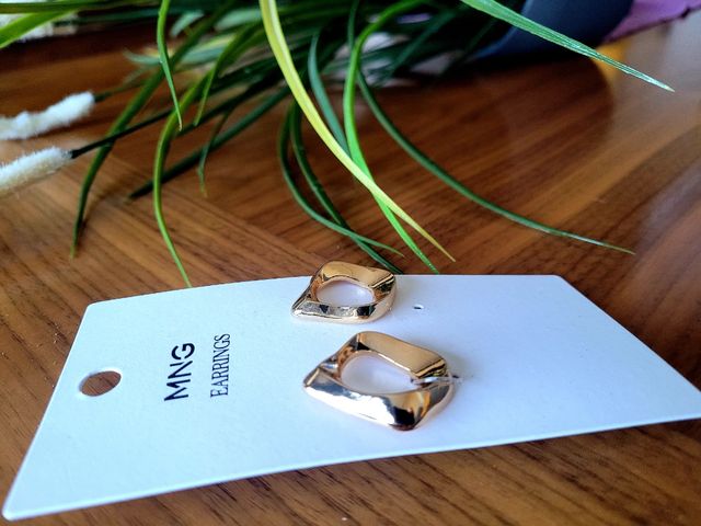 Pendientes Mango dorados