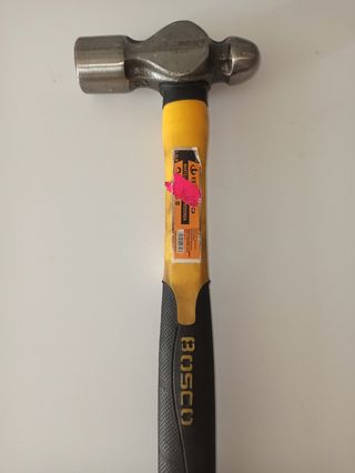 Martillo, mazo y espátulas, escuadra