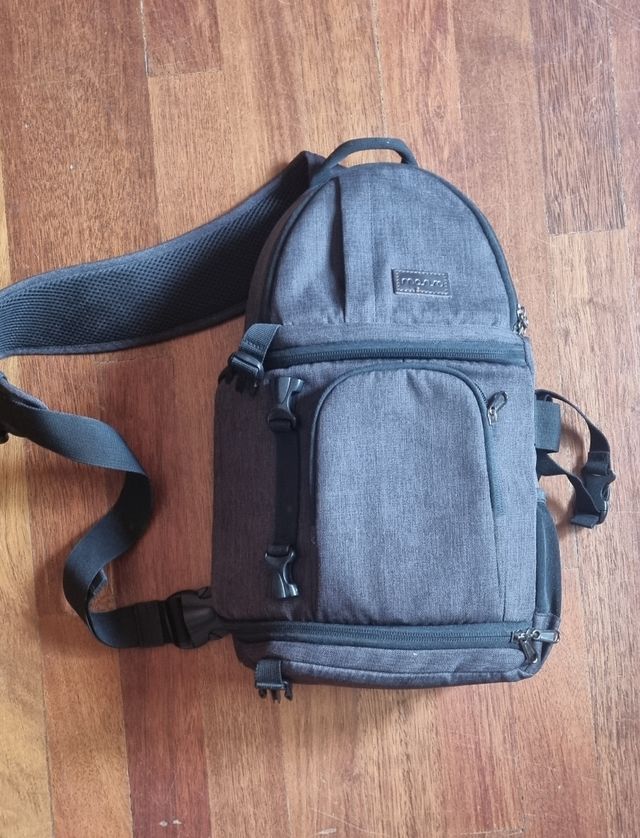 Mochila bandolera cámara