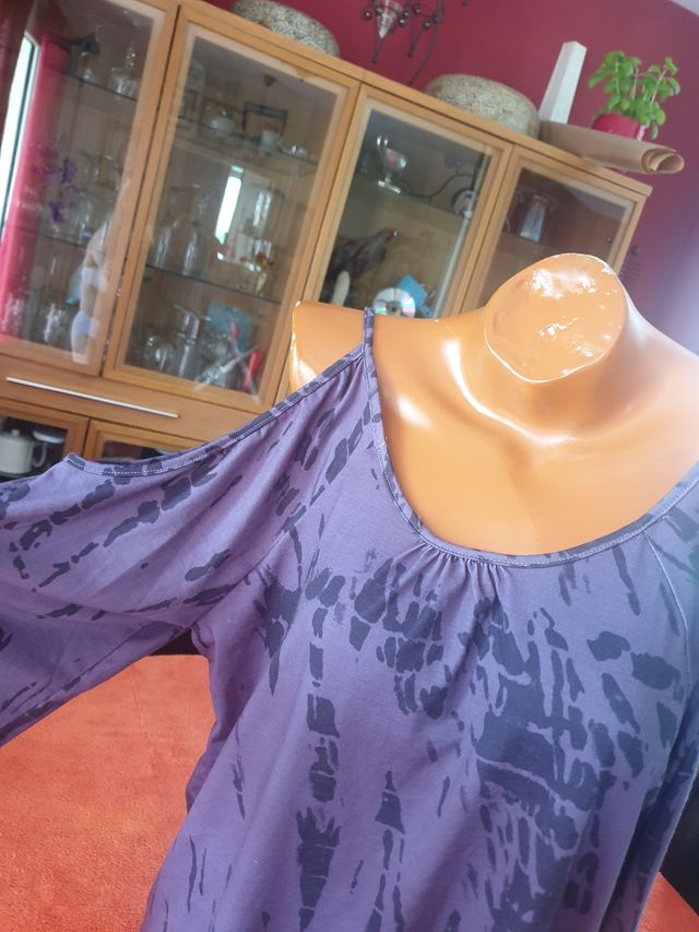 Blusa hombros descubiertos - Talla única.