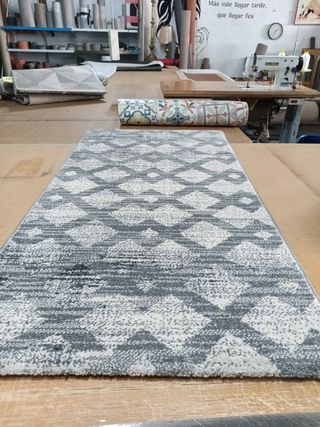 Tappeti moderni grigi e beige di alta qualità 66x125