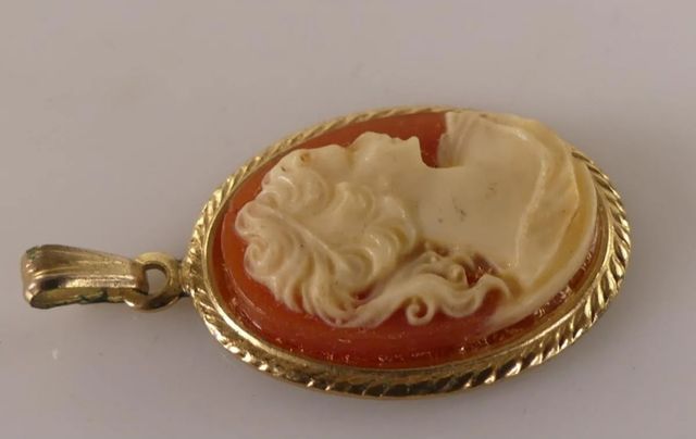 Colgante tipo Camafeo