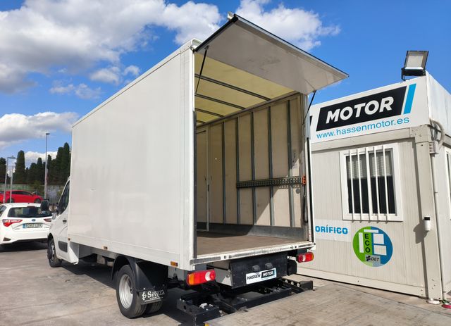Nissan Interstar 2023
