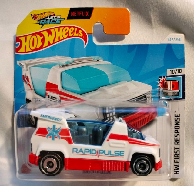10 Coches HOT WHEELS cerrados 2€ cada uno LOTE 4