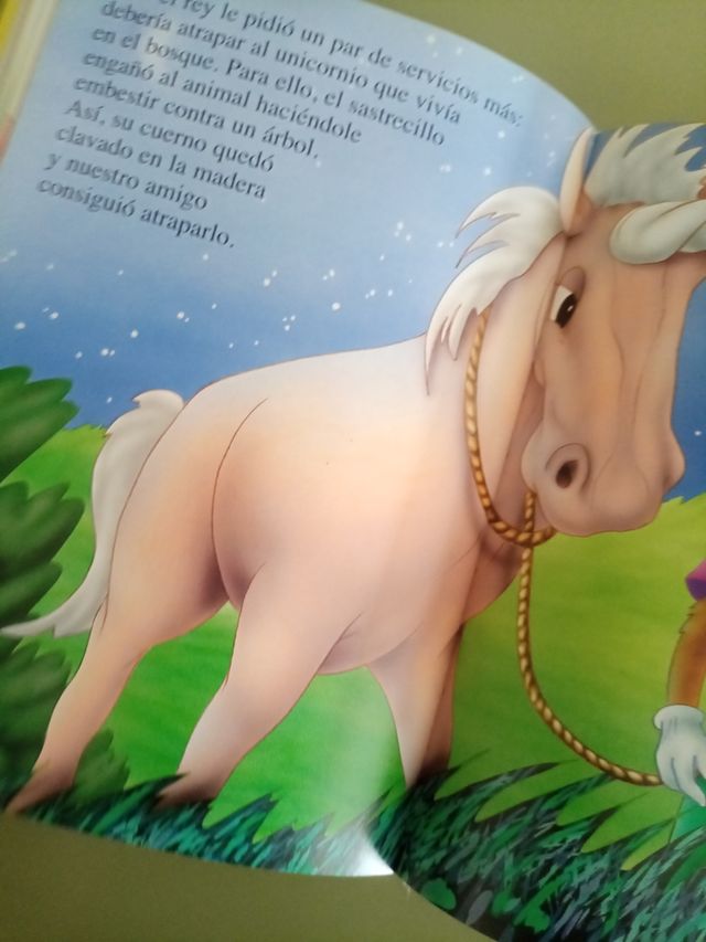 Lote de dos Cuentos de Siempre e Inolvidables.