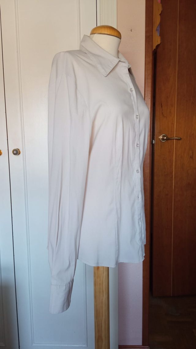 Camisa beige manga larga