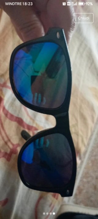 Occhiali da sole neri - Lenti blu a specchio