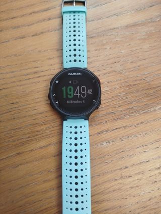 Garmin Forerunner 235 - Azul y Negro