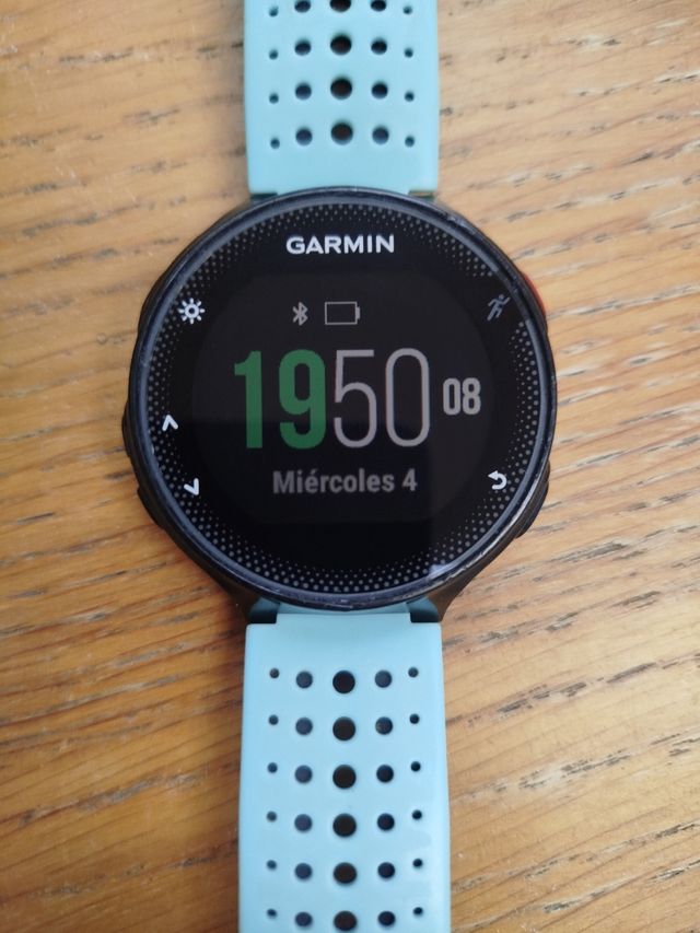 Garmin Forerunner 235 - Azul y Negro