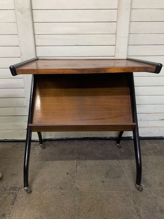 Mesa vintage. Madera.Años 50