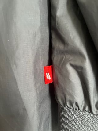 Chaqueta Nike cortavientos rosa-negra