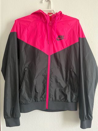 Chaqueta Nike cortavientos rosa-negra