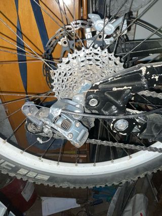 Bicicleta descenso KTM